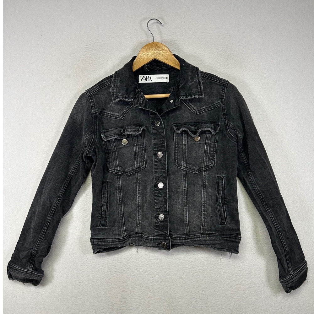 Grunge Edgy Zara Womens Size M Black Distressed Raw Hem Denim Trucker Jacket